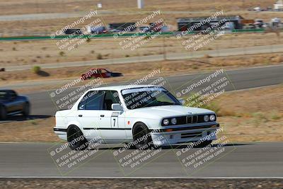 media/Oct-01-2022-Team Topak Racing (Sat) [[f860fb51be]]/2-Inter Low 2/session 1 turn 3/